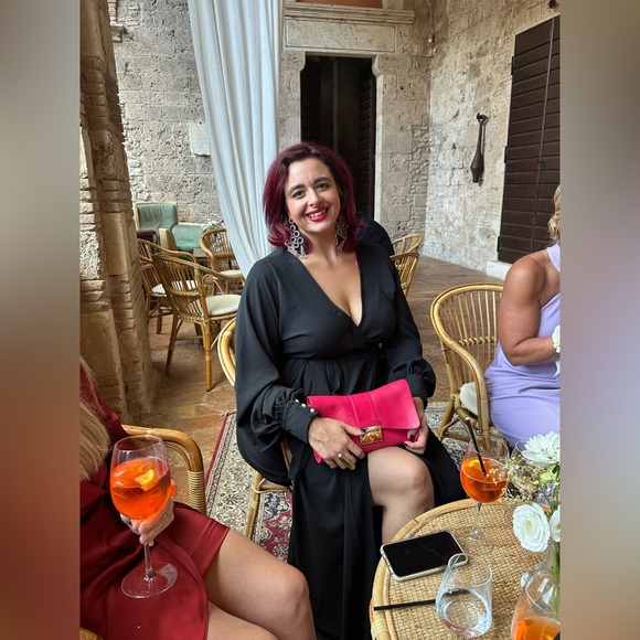 Meet your Posher, Mandee - Picture 6 of 7